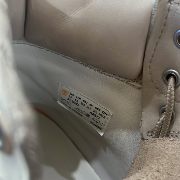 Timberlands - Picture 4 of 5